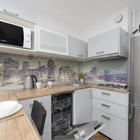 Comfort & Style Center By Renters