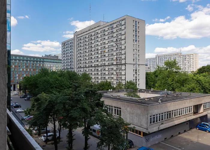 Comfort & Style Center By Renters